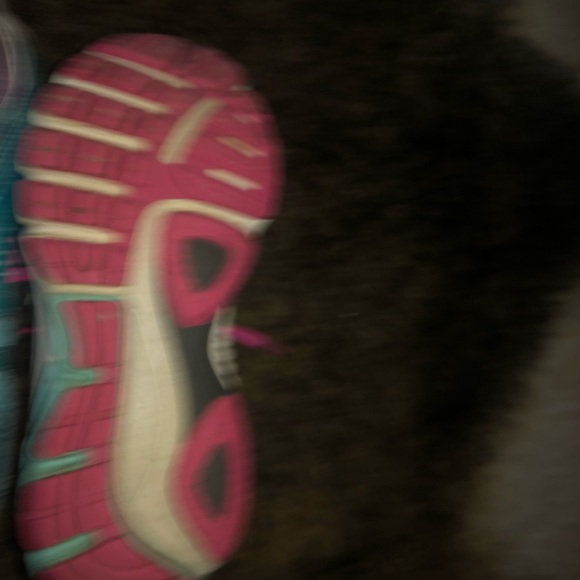 ASICS women’s running shoes - Picture 2 of 2